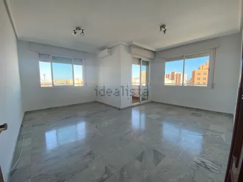 Pis de 136 m² a Almeria