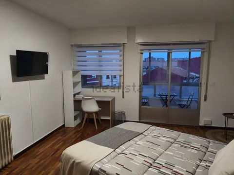 Habitació de lloguer, Lleó