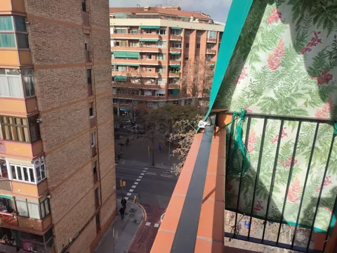 Flat 87 m² in Barcelona (2/16)