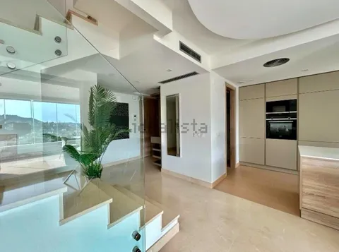 Flat 310 m² in Benahavís