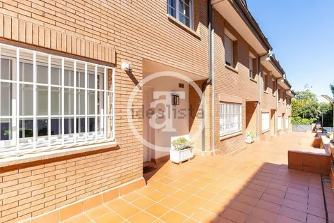 Maison 262 m² à Sant Cugat del Vallès