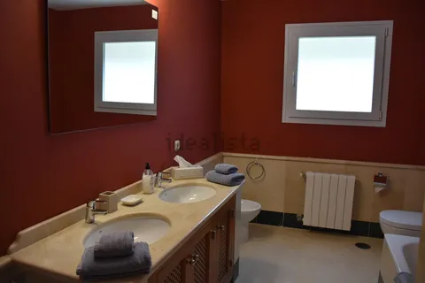 Maison 450 m² à San Roque