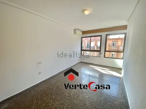 Pis de 73 m² a València