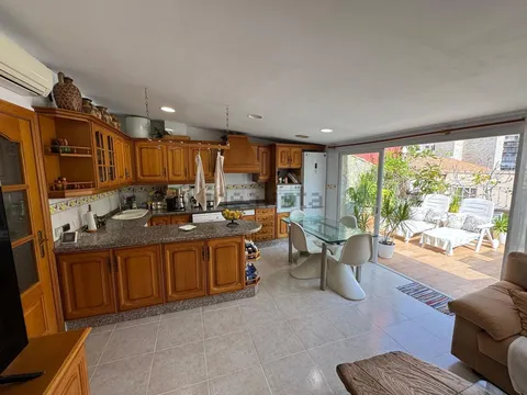 Casa 418 m² a Castelló de la Plana / Castellón de la Plana