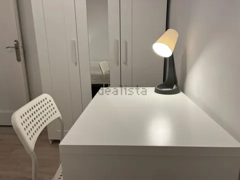 Room for rent, Barcelona