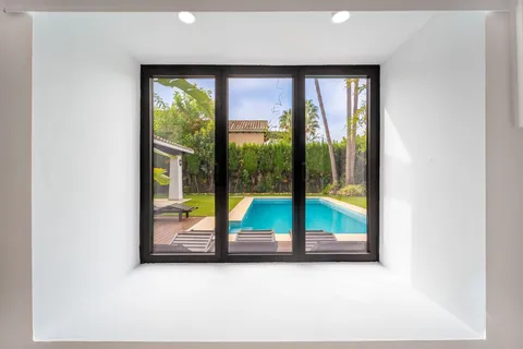 Casa 411 m² a Estepona