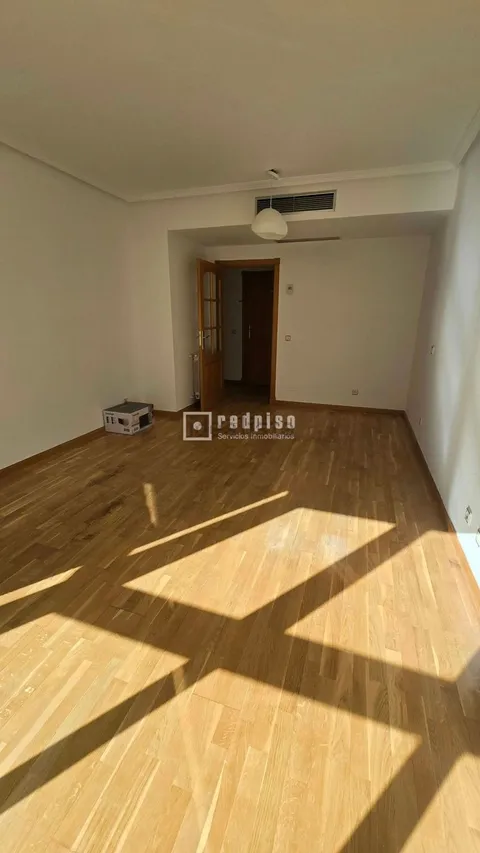 Pis de 116 m² a Madrid (2/16)