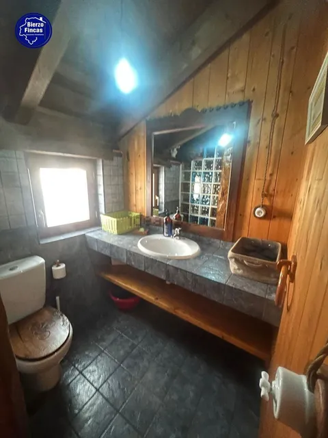 Casa de 92 m² a Noceda del Bierzo