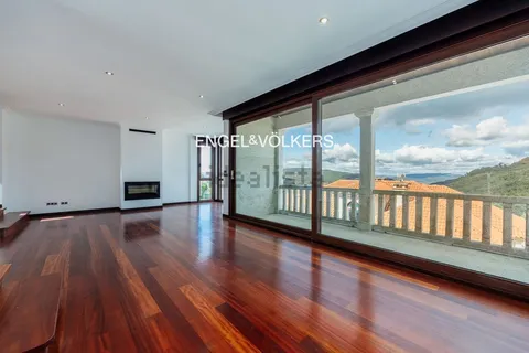 Casa 425 m² a Vigo
