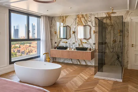 Wohnung 174 m² in Madrid
