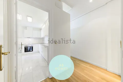 Flat 136 m² in Madrid