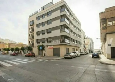 Flat 80 m² in Almassora