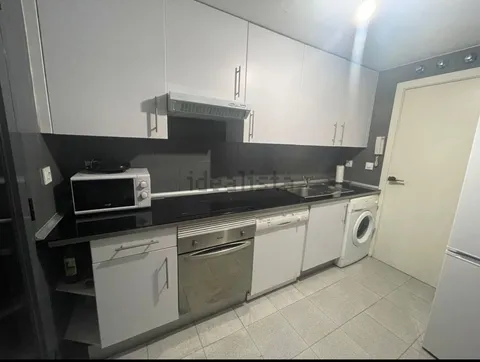 Chambre à louer, Madrid (4/5)