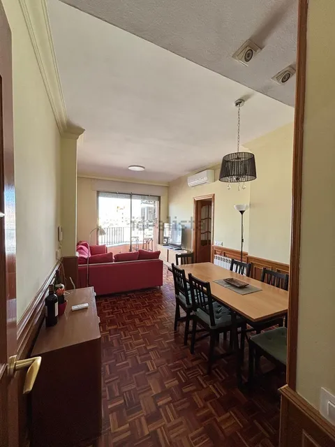 Room for rent, Barcelona (3/19)