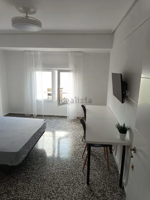 Room for rent, Carcaixent