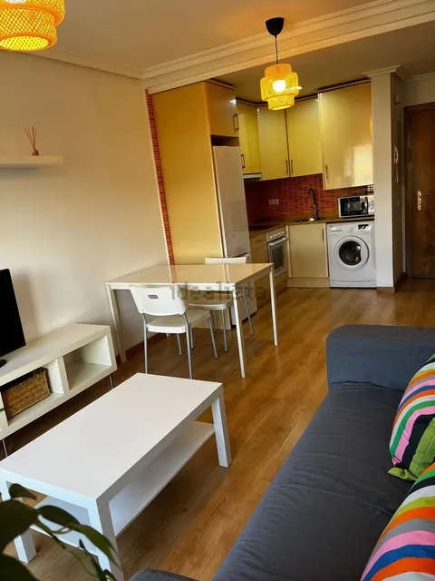 Piso de 54 m² en Llanera (2/22)