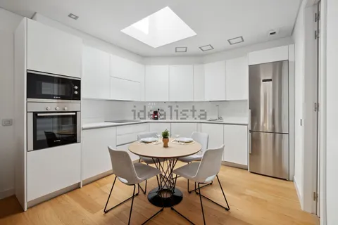 Flat 100 m² in Madrid