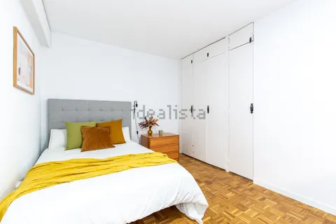 Room for rent, Madrid (2/9)