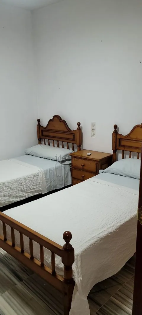 Pis de 200 m² a Loja
