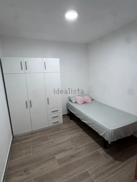 Кімната в оренду, Madrid