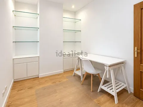 Pis de 73 m² a València