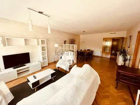 Habitació de lloguer, Madrid (2/10)