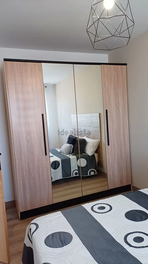 Room for rent, Zamora