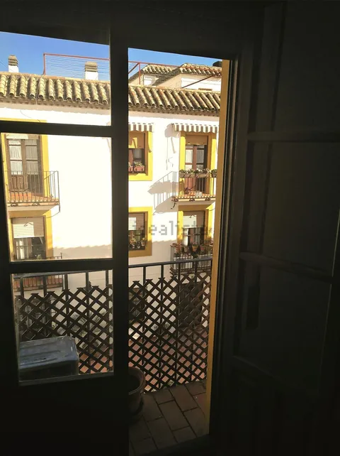 Pis de 75 m² a Còrdova