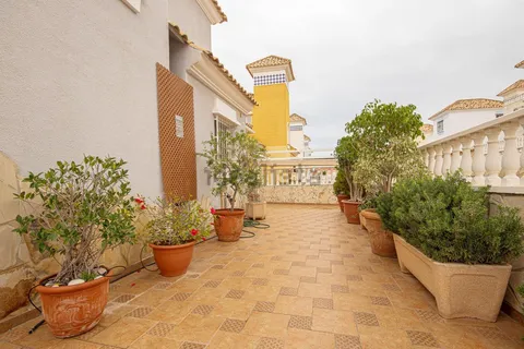 Casa de 123 m² a Oriola