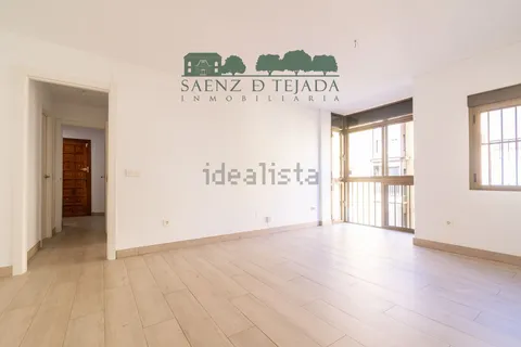 Flat 90 m² in Seville