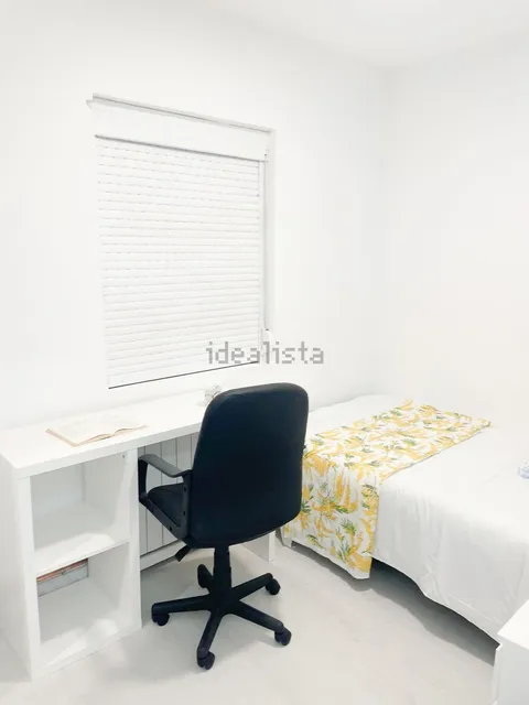 Habitació de lloguer, Madrid (4/12)