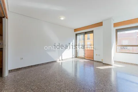 Pis de 70 m² a València