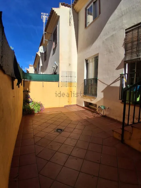 Casa de 181 m² a La Zubia