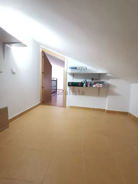 Habitació de lloguer, Carranque