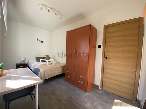Кімната в оренду, Gijón / Xixón (2/3)