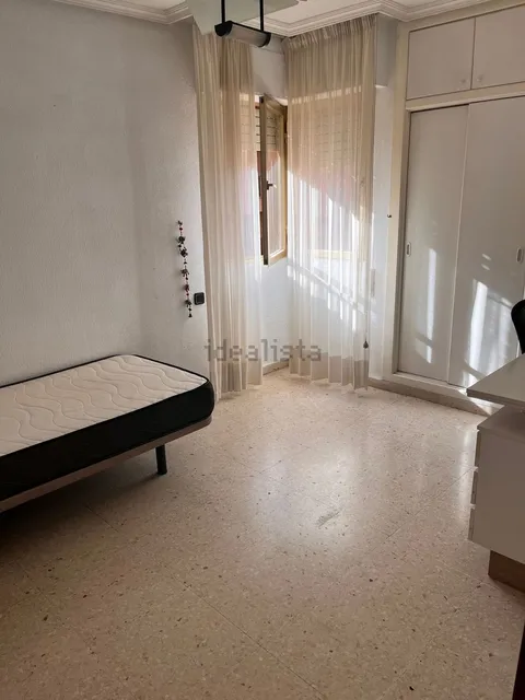 Habitació de lloguer, Sant Vicent del Raspeig (3/4)