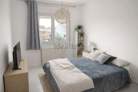 Chambre à louer, Avinyonet de Puigventós