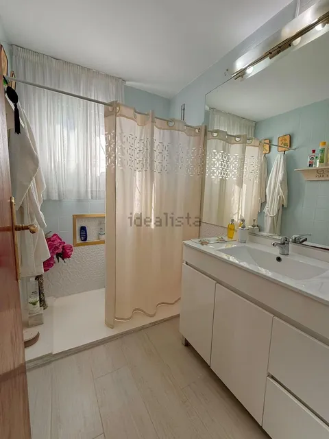Quarto para alugar, Córdova