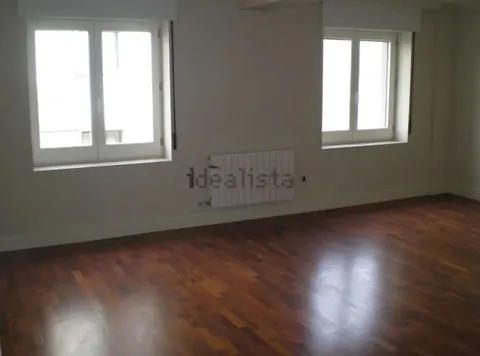 Flat 170 m² in Granada