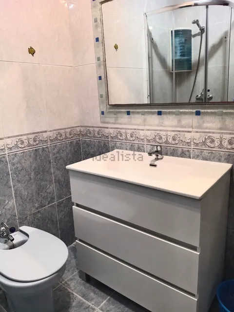 Habitació de lloguer, Madrid (2/6)