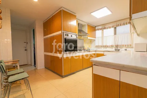 Wohnung 236 m² in Valencia
