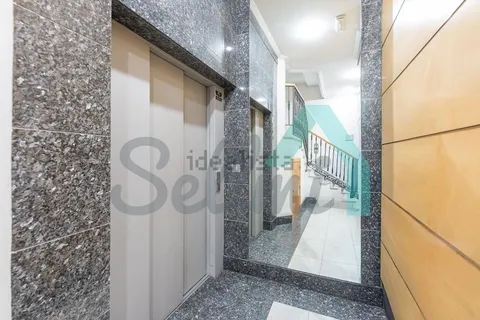 Flat 82 m² in Oviedo