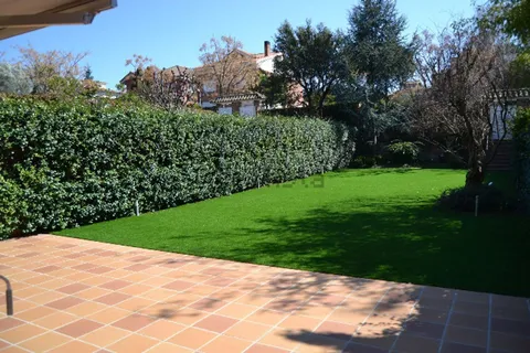 Haus 400 m² in Sant Cugat del Vallès