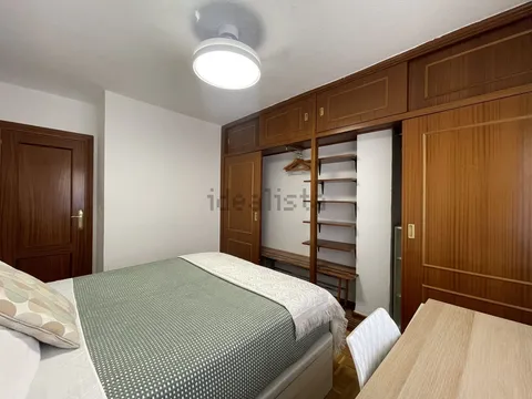 Кімната в оренду, Madrid