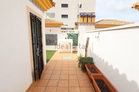 Casa de 110 m² a Oriola