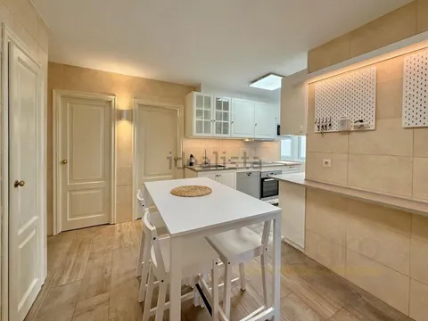 Wohnung 187 m² in Madrid