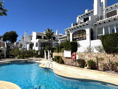 Casa de 110 m² a Oriola