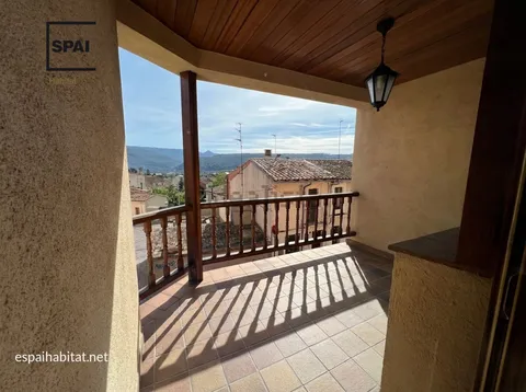 Flat 110 m² in Centelles