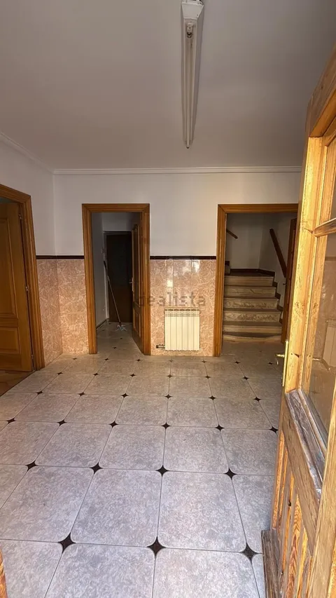 Casa de 250 m² a Quintanilla Vivar