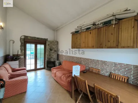 Casa de 140 m² a Hazas de Cesto